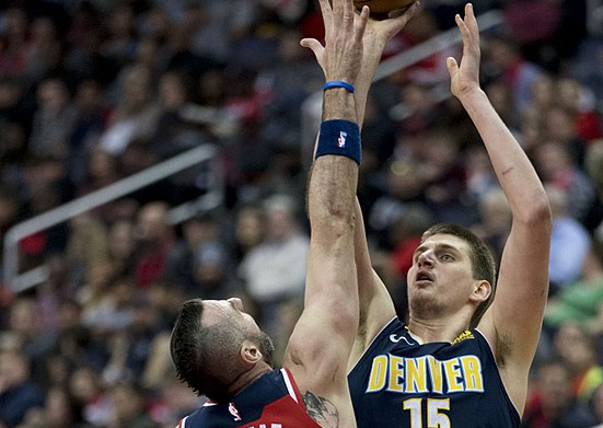 项目上的突 项目上的突